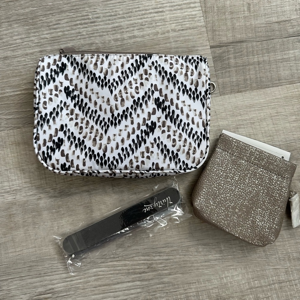 Thirty One Pouch Set